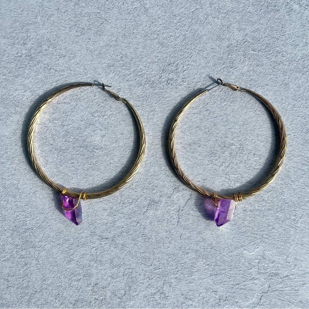 Purple amethyst crystal stone gold hoop earrings